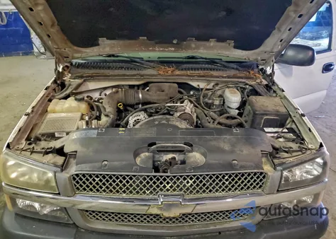 2004 Chevrolet Silverado C1500 z USA, uszkodzony, nr VIN 1GCEC14X14Z236085